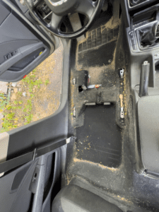 kompleksowe czyszczenie wnętrza i usuwanie sierści (11)