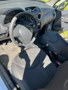 Kompleksowe czyszczenie wnętrza kompleksowe czyszczenie wnętrza oraz polerowanie reflektorów (11)