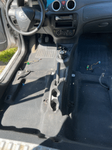 Kompleksowe czyszczenie wnętrza kompleksowe czyszczenie wnętrza oraz polerowanie reflektorów (18)