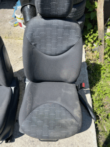 Kompleksowe czyszczenie wnętrza kompleksowe czyszczenie wnętrza oraz polerowanie reflektorów (21)