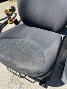 Kompleksowe czyszczenie wnętrza kompleksowe czyszczenie wnętrza oraz polerowanie reflektorów (24)