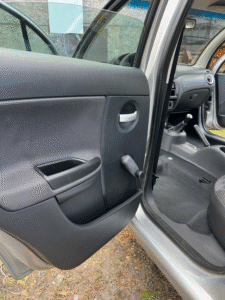 Kompleksowe czyszczenie wnętrza kompleksowe czyszczenie wnętrza oraz polerowanie reflektorów (32)