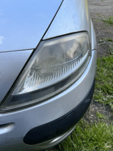 Kompleksowe czyszczenie wnętrza kompleksowe czyszczenie wnętrza oraz polerowanie reflektorów (7)