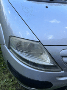 Kompleksowe czyszczenie wnętrza kompleksowe czyszczenie wnętrza oraz polerowanie reflektorów (8)